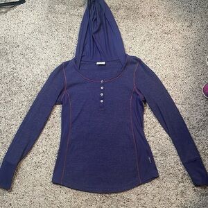 Columbia Purple Long Sleeve Hooded‎ Woman’s Top Size Small